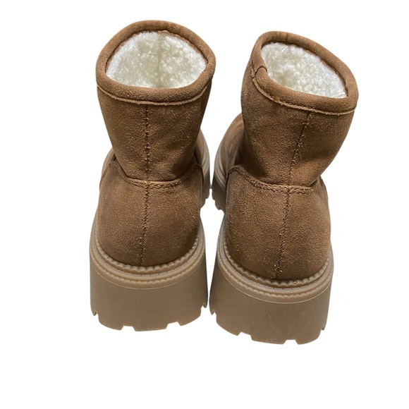 Dolce Vita Woman’s Size 8.5 Faux Suede, Faux Fur Chelsea Style Boot. NWT - Picture 4 of 7